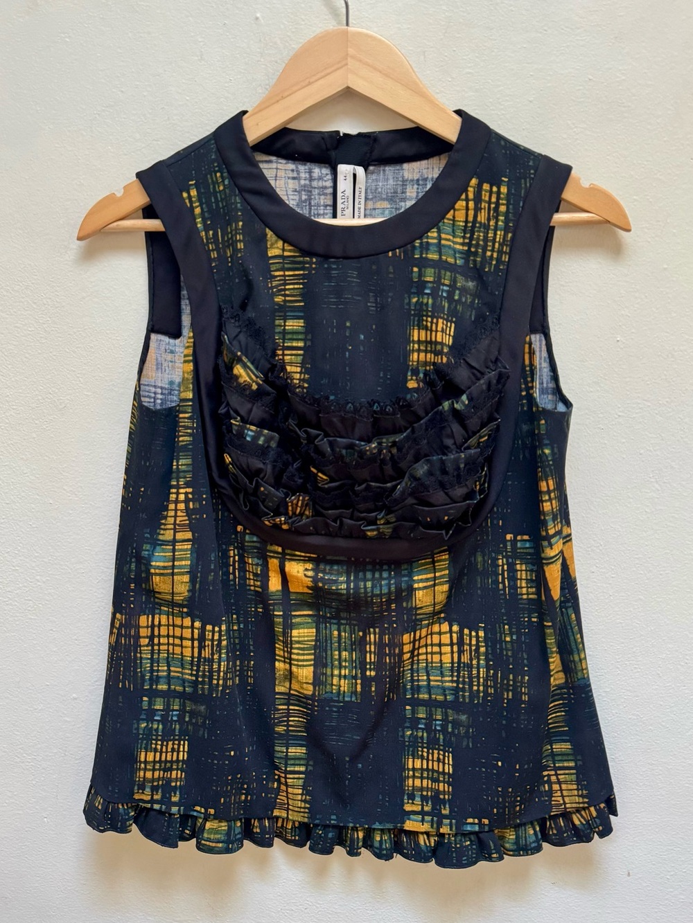 Prada F/W10 Runway Abstract Grid Sleeveless Top - Picture 2 of 12